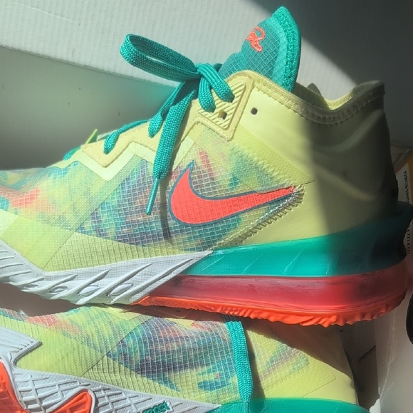 Nike LeBron Neon Yellow Basketball Sneakers with Teal and Orange Accents 7.5M/9W - Picture 7 of 12